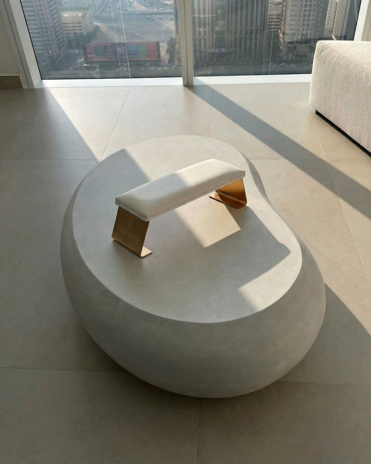 Suport Profesional pentru Manichiura - InnerComfort Hand Rest